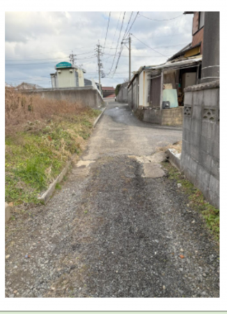 宇部市大字沖宇部、土地の前面道路を含む現地写真画像です