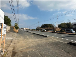 宇部市大字西岐波、土地の前面道路を含む現地写真画像です