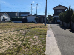 宇部市大字中野開作、土地の前面道路を含む現地写真画像です