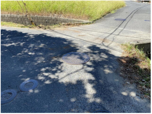 宇部市大字西岐波、土地の前面道路を含む現地写真画像です