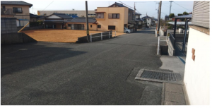 宇部市則貞、土地の前面道路を含む現地写真画像です