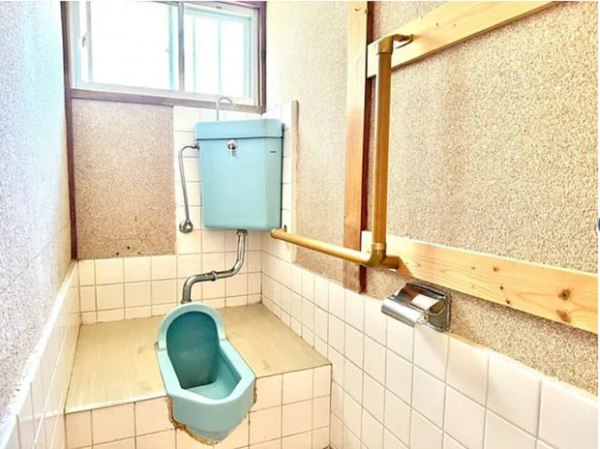 宇部市今村北、中古一戸建てのトイレ画像です