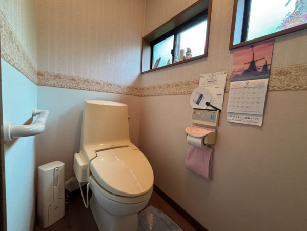 宇部市岬町、中古一戸建てのトイレ画像です