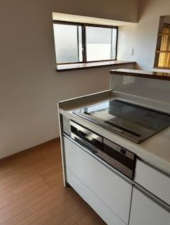 宇部市浜田、中古一戸建てのキッチン画像です