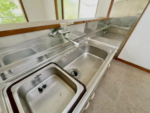 宇部市大字東岐波、中古一戸建てのキッチン画像です