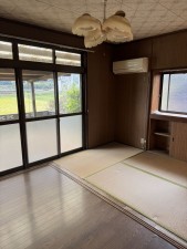 宇部市大字吉見、中古一戸建ての内装画像です