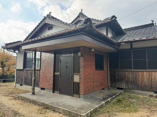 宇部市大字吉見、中古一戸建ての外観画像です