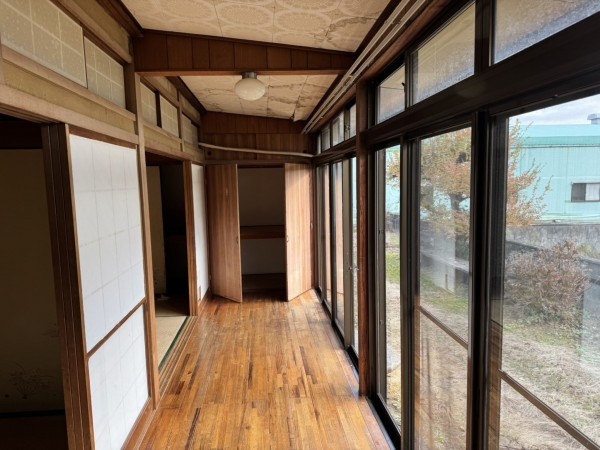 宇部市大字吉見、中古一戸建ての内装画像です
