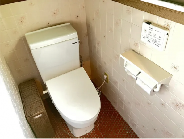 宇部市大字小串、中古一戸建てのトイレ画像です