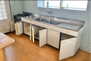 宇部市南小羽山町、中古一戸建てのキッチン画像です