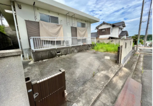 宇部市南小羽山町、中古一戸建ての外観画像です