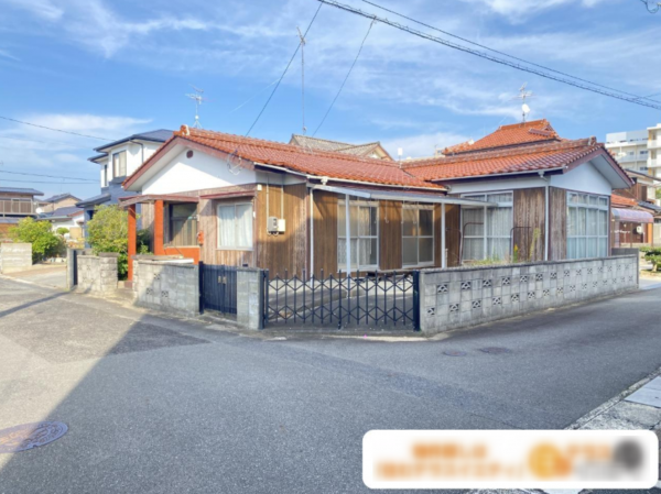 宇部市厚南中央、中古一戸建ての外観画像です