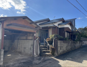 宇部市大字東岐波、中古一戸建ての外観画像です