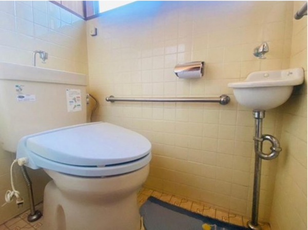 宇部市大字西岐波、中古一戸建てのトイレ画像です
