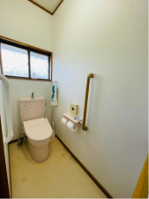 宇部市大字船木、中古一戸建てのトイレ画像です