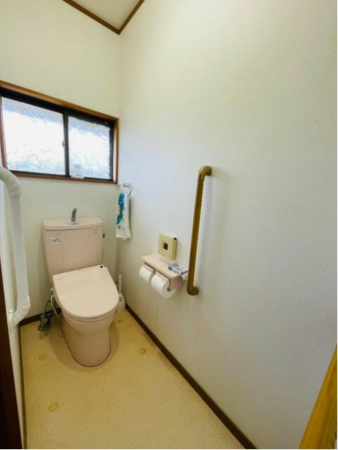 宇部市大字船木、中古一戸建てのトイレ画像です