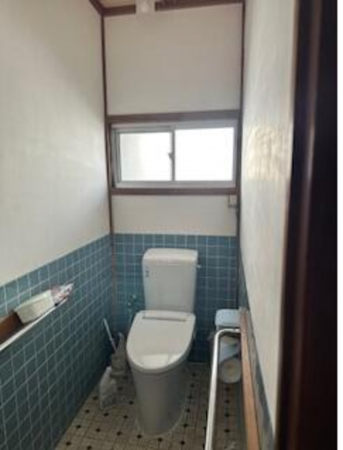 宇部市開、中古一戸建てのトイレ画像です