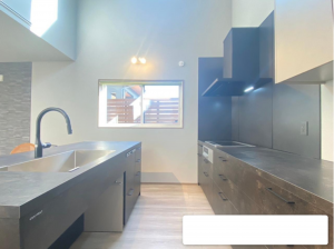 宇部市開、中古一戸建てのキッチン画像です