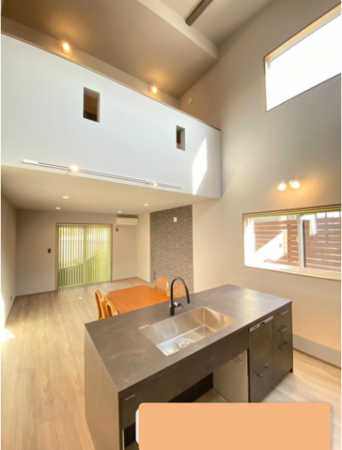 宇部市開、中古一戸建ての居間画像です