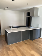 宇部市川添、中古一戸建てのキッチン画像です