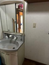 宇部市大字中山、中古一戸建ての洗面画像です