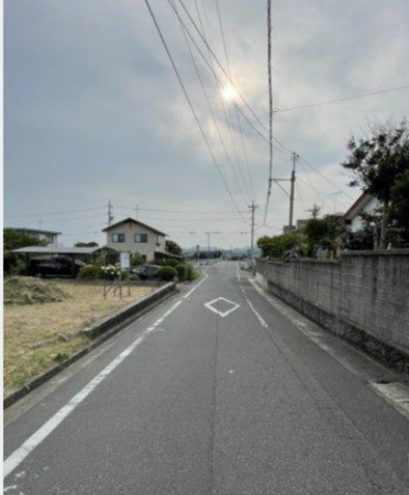 山陽小野田市厚狭、土地の前面道路を含む現地写真画像です