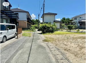 山陽小野田市住吉本町、土地の前面道路を含む現地写真画像です