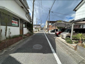 山陽小野田市大字厚狭、土地の前面道路を含む現地写真画像です