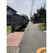 山陽小野田市千代町、土地の前面道路を含む現地写真画像です