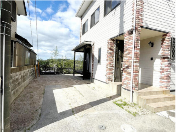 山陽小野田市共和台、中古一戸建ての外観画像です