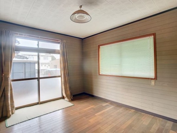 山陽小野田市大字厚狭、中古一戸建ての内装画像です
