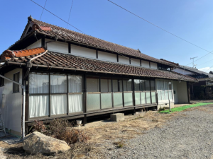 山陽小野田市大字郡、中古一戸建ての外観画像です