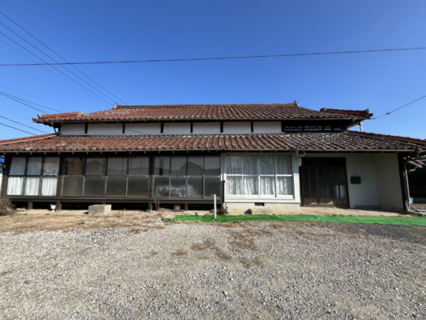 山陽小野田市大字郡、中古一戸建ての外観画像です