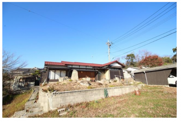 山陽小野田市大字丸河内、中古一戸建ての外観画像です