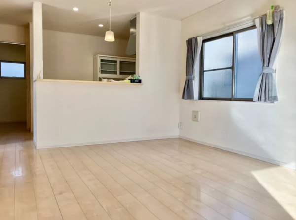 山陽小野田市北竜王町、中古一戸建ての内装画像です