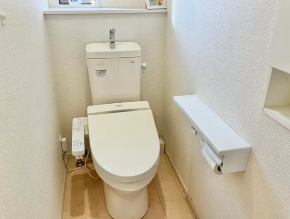 山陽小野田市北竜王町、中古一戸建てのトイレ画像です