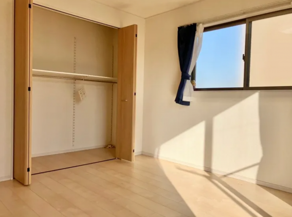 山陽小野田市北竜王町、中古一戸建ての内装画像です