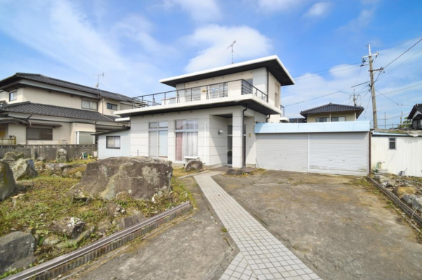 山陽小野田市日の出、中古一戸建ての画像です