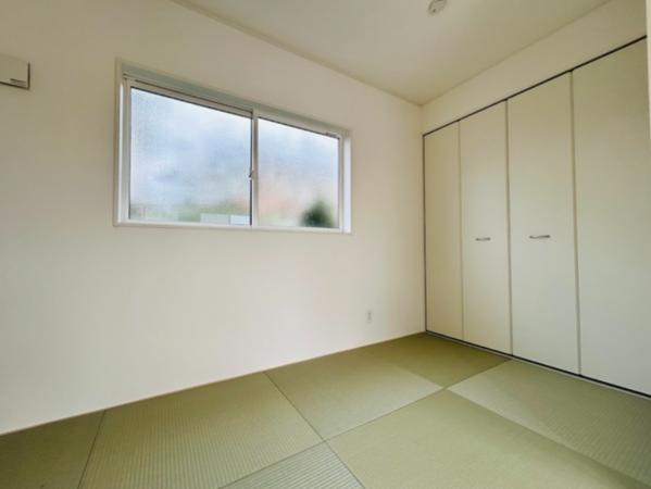 山陽小野田市大字鴨庄、新築一戸建ての内装画像です