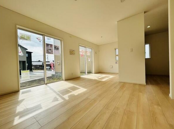 山陽小野田市大字鴨庄、新築一戸建ての内装画像です