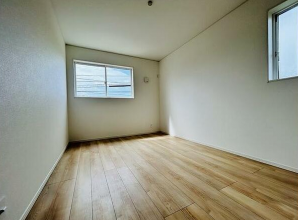 山陽小野田市大字鴨庄、新築一戸建ての内装画像です