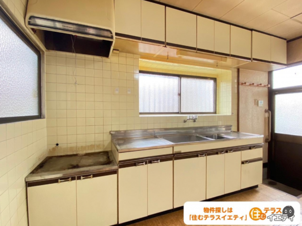 山陽小野田市大字鴨庄、中古一戸建てのキッチン画像です