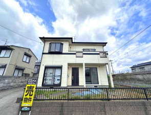 山陽小野田市平成町、中古一戸建ての外観画像です