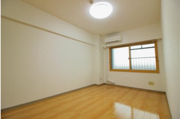 山陽小野田市高栄、マンションの内装画像です