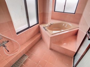 山陽小野田市北竜王町、収益物件/店舗付住宅の風呂画像です
