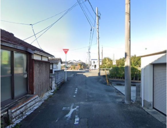 山口市阿知須、土地の前面道路を含む現地写真画像です