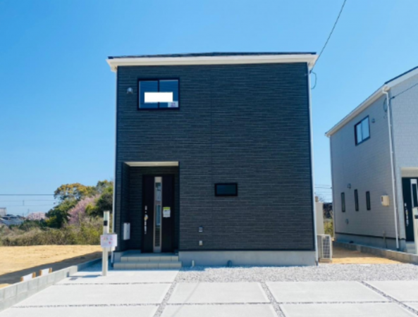 山口市阿知須、中古一戸建ての外観画像です