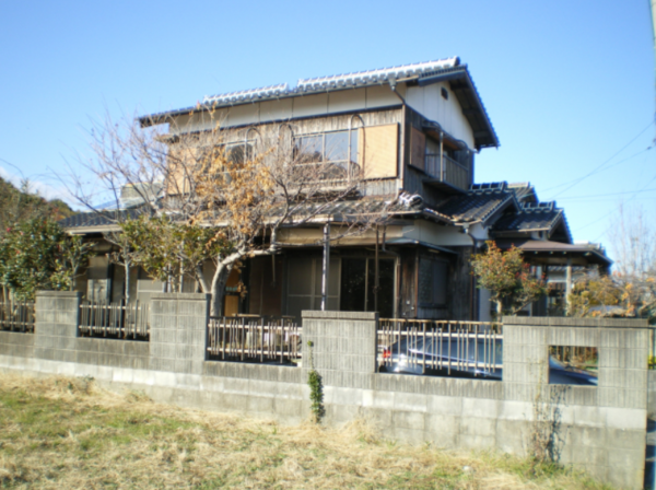 山口市阿知須、中古一戸建ての外観画像です