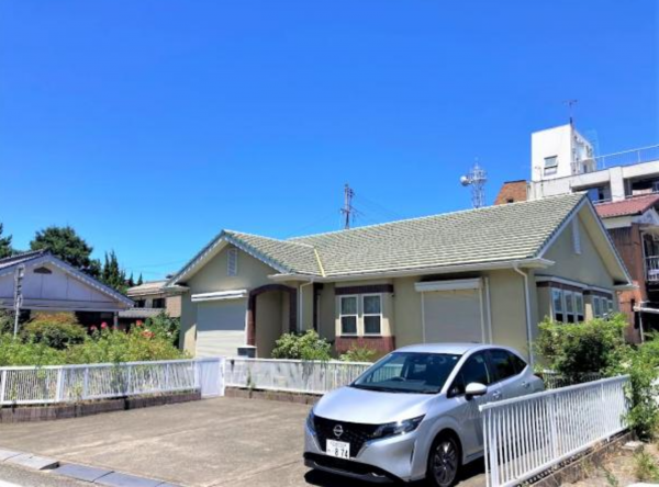 宇部市南浜町、中古一戸建ての外観画像です