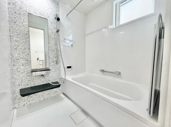 宇部市西本町、中古一戸建ての風呂画像です